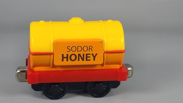 Thomas & Friends, Sodor Honey Tanker, R9475 1170AZ, TU24-0028A
