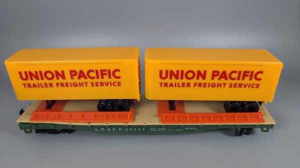 Tyco, Union Pacific Flatbed Car with 2 Trailer Containers, HO Gauge, TU24-1726