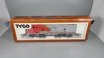 Tyco, Santa Fe 4015 Locomotive, HO Gauge, TU24-1729