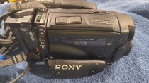 Sony CCD TR61 Video 8 Handycam Camcorder, TU24-0758